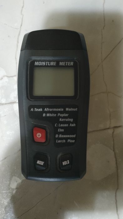 Измеритель влажности древесины