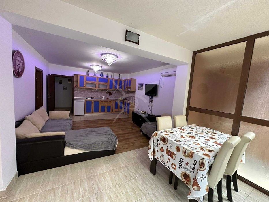 Продава се Тристаен апартамент в Поморие - 100 кв.м за 1350 €/кв.м - Снимка #2