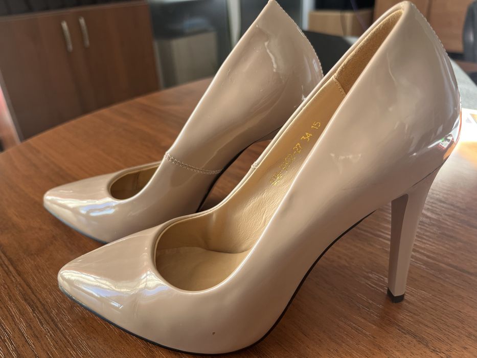 Туфли 34,35 размер новый