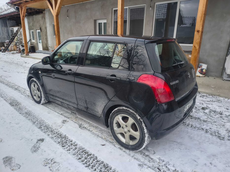 Suzuki Swift 1.3i