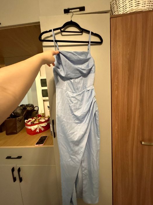 Платье красивая женственная