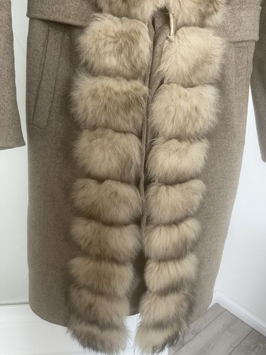 Пальто красивое