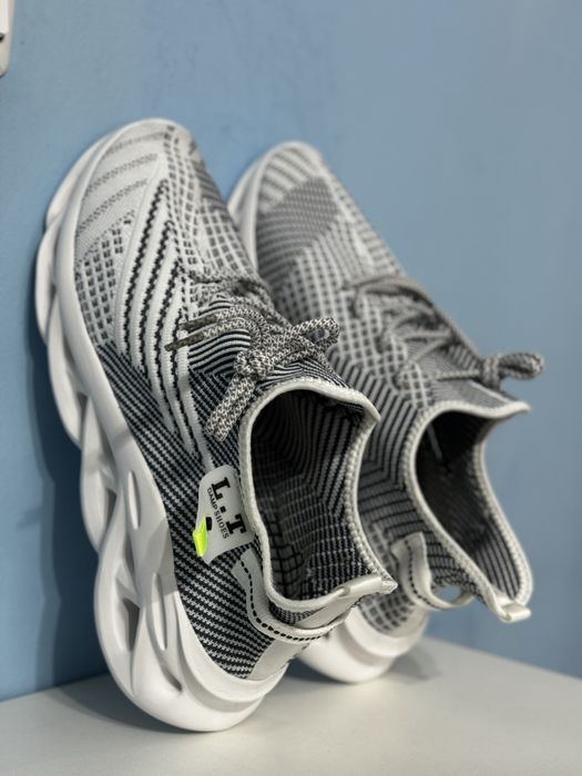 Pantofi L.T - Damp Shoes - Marime 46