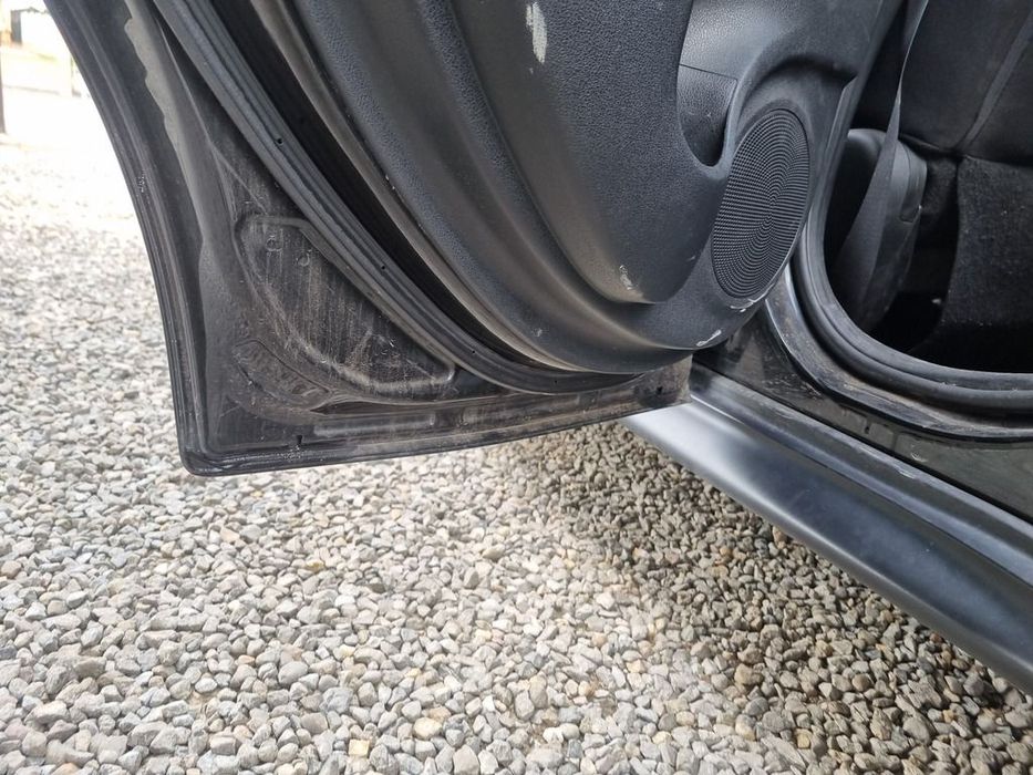 Usa Stanga Spate Nissan Juke Facelift 2014 - 2018 SUV 4 Usi Enigma Black Z11 (1504)