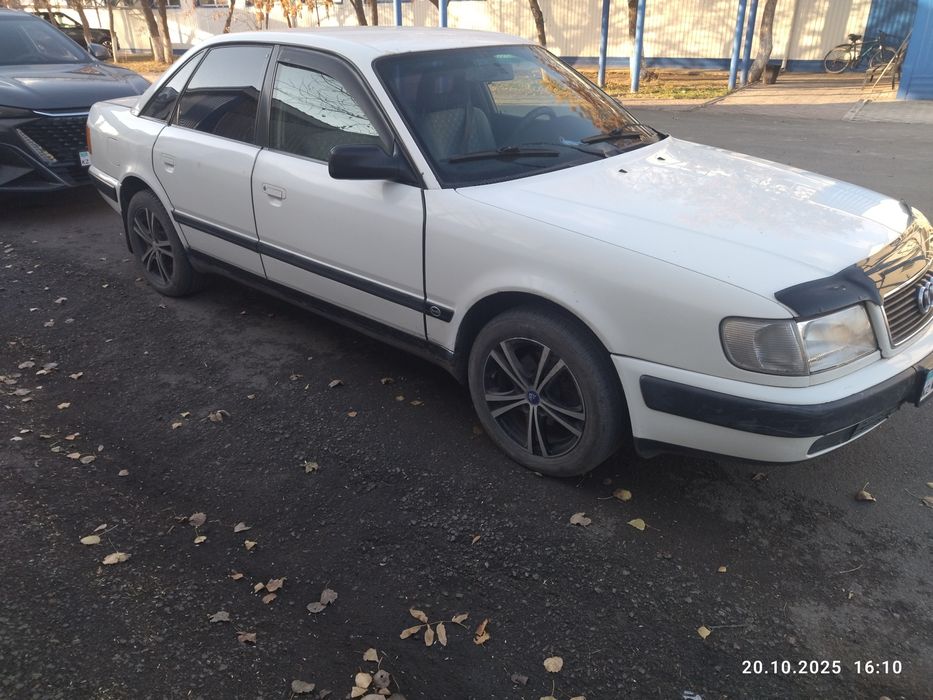 Продам Ауди 100 с4