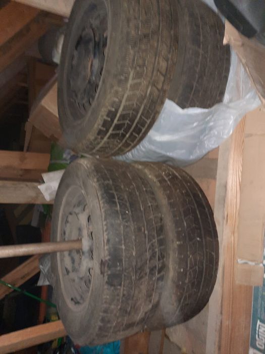 Покрышки с дисками R16 продам