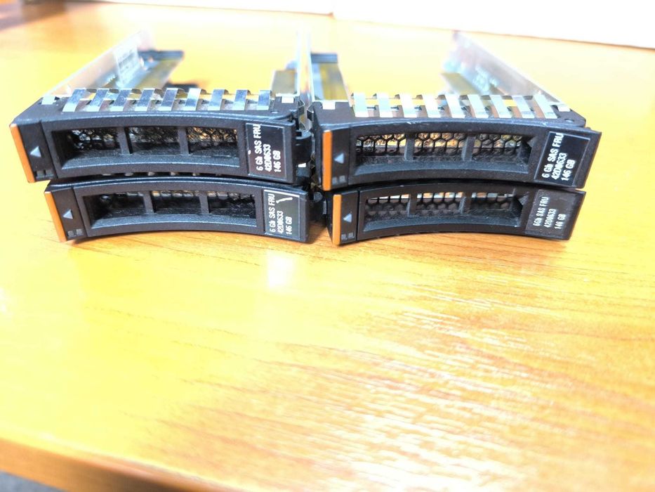 Caddy IBM 2.5" sff m2, m3, m4 sff 44T2216 - 4 bucăți
