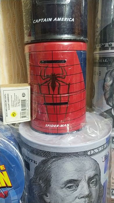 Копилки металлические  изображение супергероев