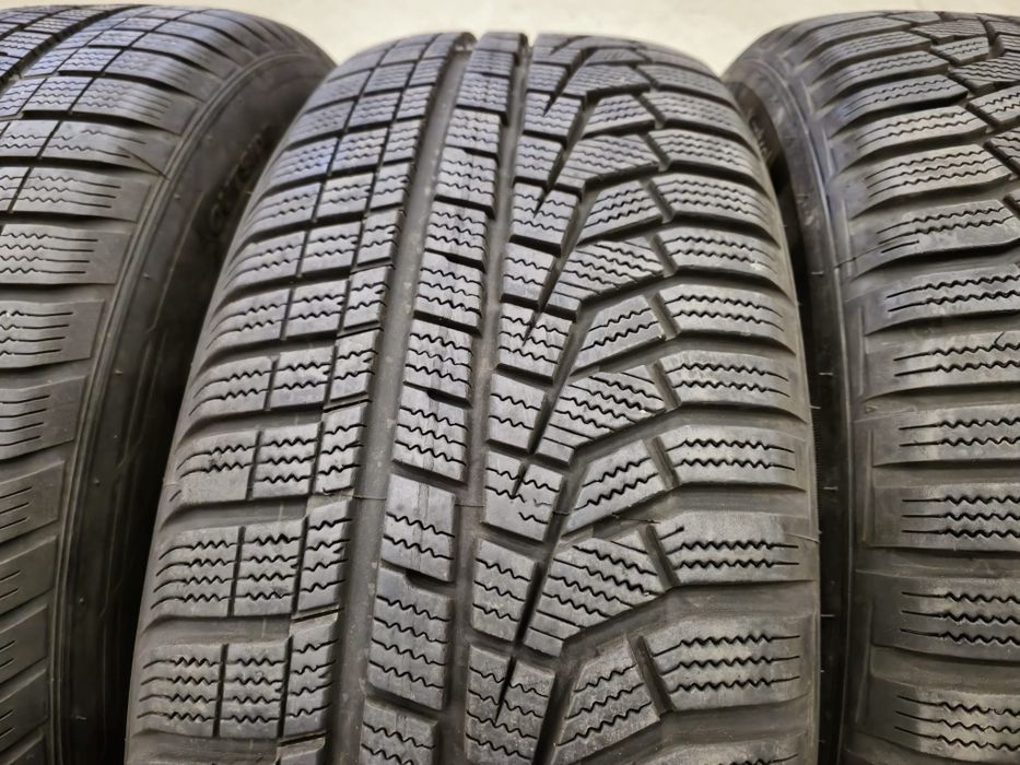 4 anvelope iarna Hankook 225 60 18 stare foarte buna