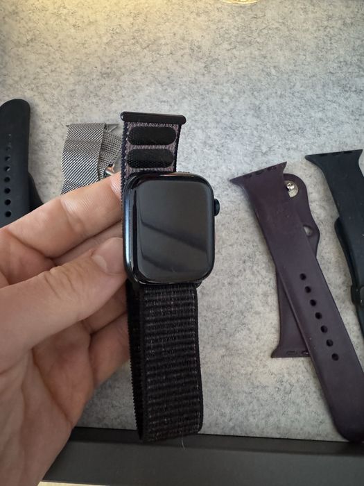 Apple watch 8 , 45 mm