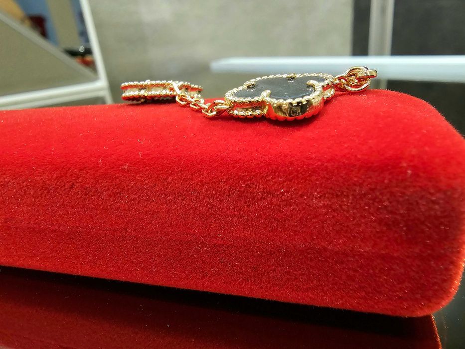 Van Cleef & Arpels VCA Rose Gold Obsidian 5 Vintage Alhambra Гривна