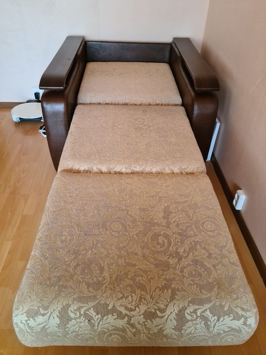 Продам кресло в хорошем состоянии