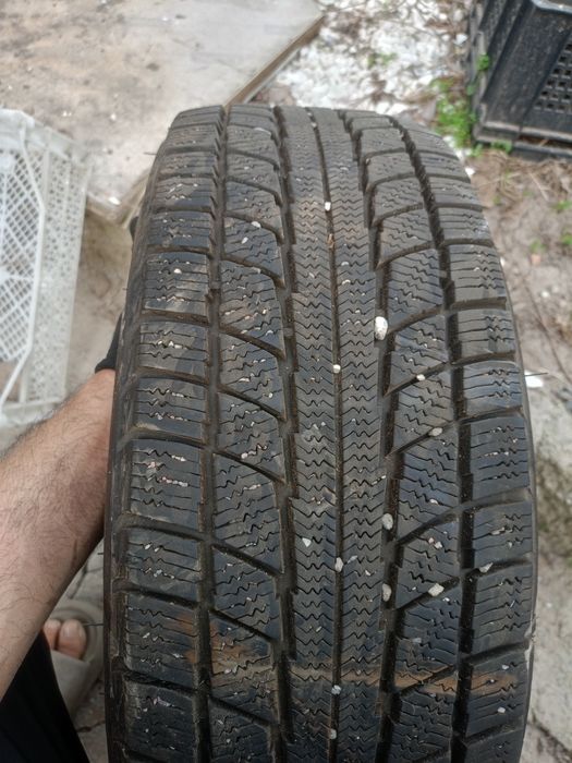 Продам зимнюю резину R15