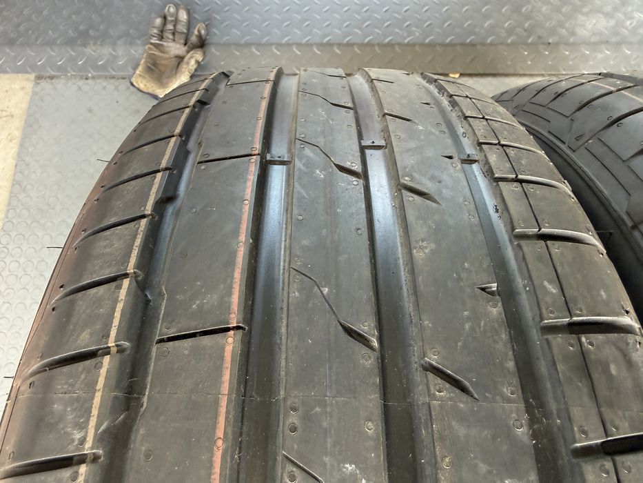2x2бр. ЧИСТО НОВИ Летни Гуми С Борд 235/55R/18 -HANKOOK+TOYO- DOT:0822+5022 **AO+EV**