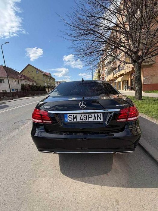 MERCEDES-BENZ E-Class 0 — imagine 4