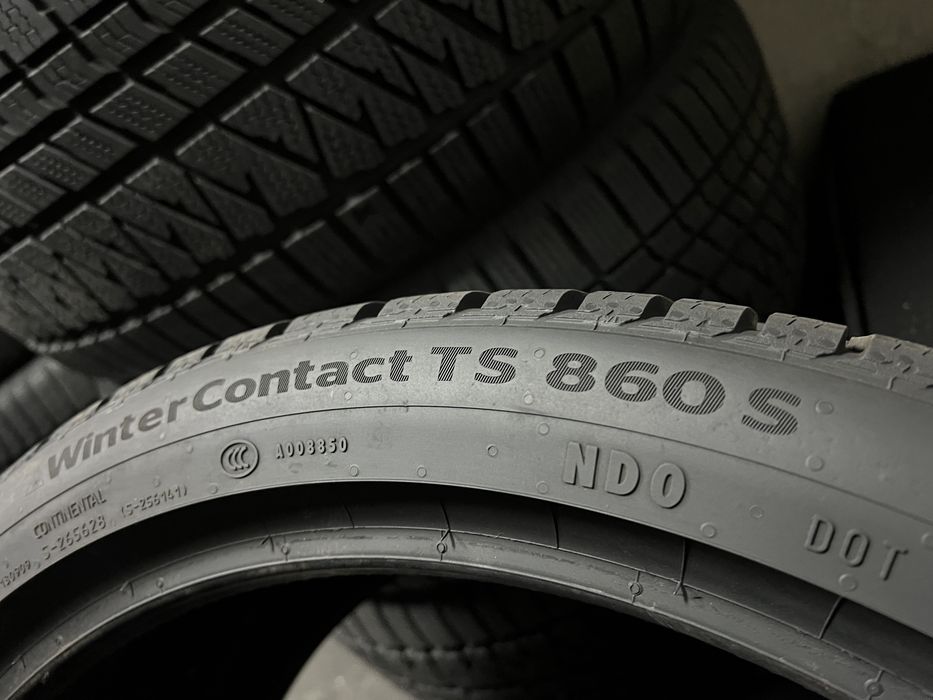 275/35/21 CONTINENTAL 24-25г., като Нови!