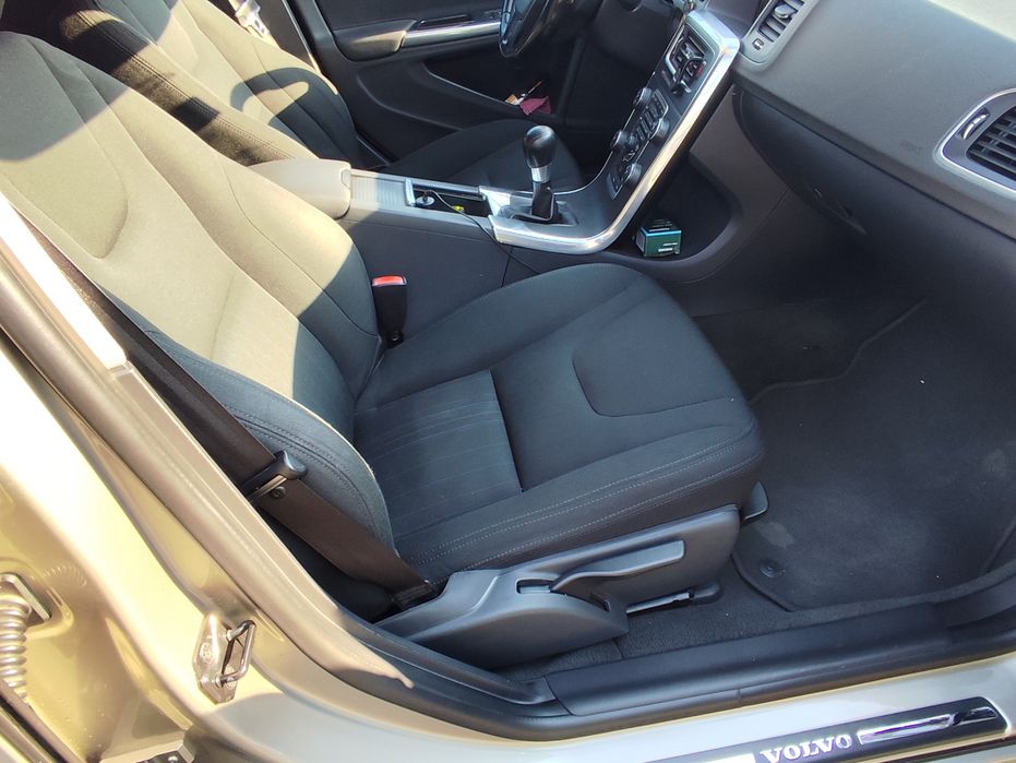 Vând Volvo v60 euro 5