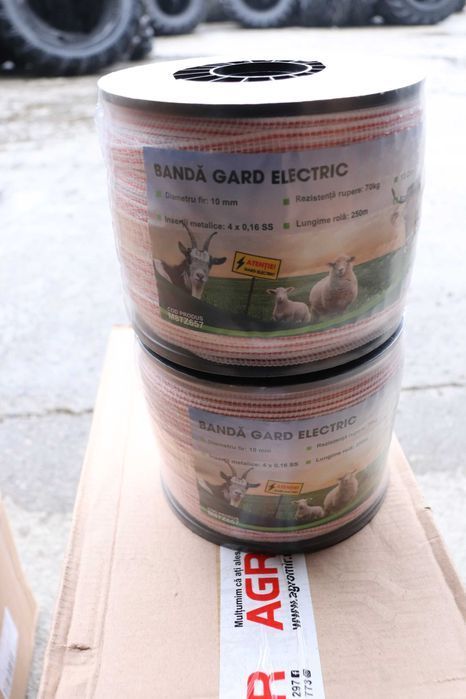 Rola fir rosu-alb 10mm insertie metalica 4x0.16mm 250m gard electric