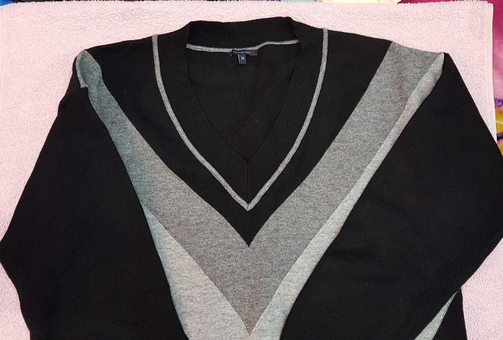 Пуловер женский. Thomas Graf.