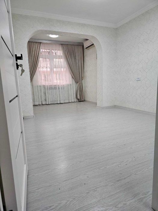 3х комнатная квартира с новым ремонтом на районе Фрунзе