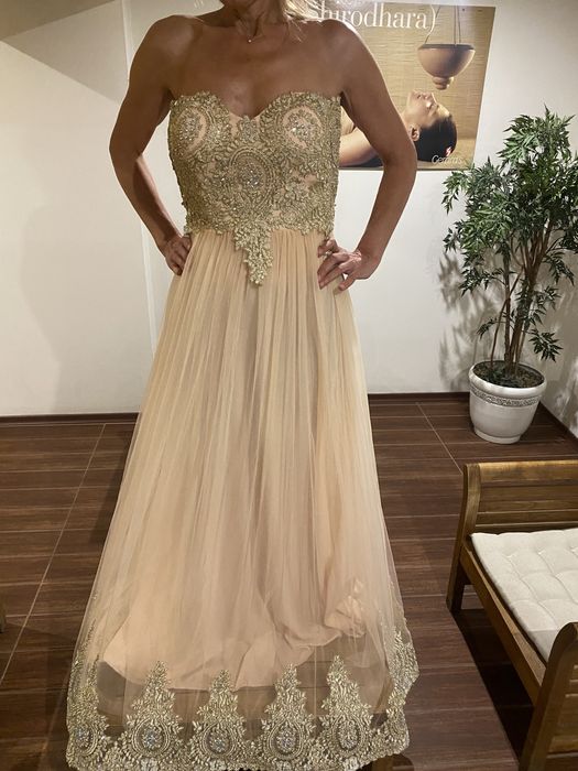 Бална рокля