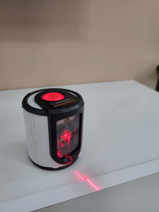 Лазерен  нивелир