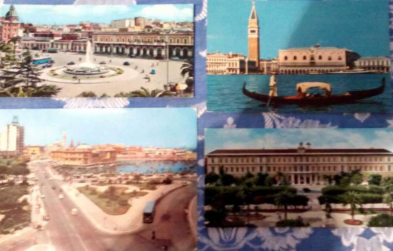 Пощенски картички от цял свят