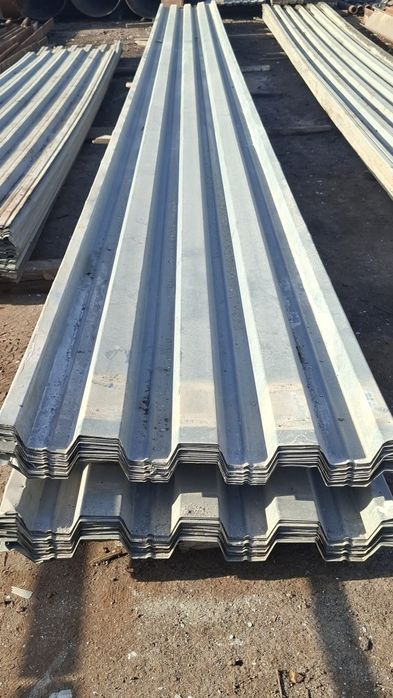 Profnastil sotiladi, holati ideal.