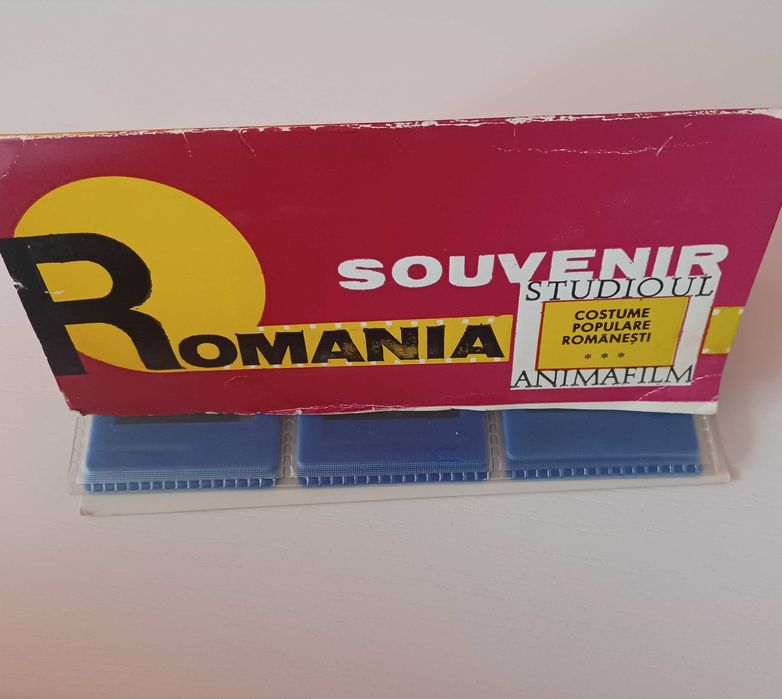 Set original de diapozitive vintage „Costume Populare Românești” – Volumul 3, Animafilm, 1969.