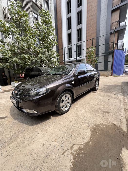 Srochno Gentra sotiladi 9100$