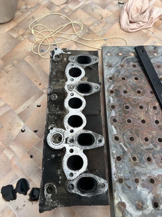 Продам ГБЦ Венто/голь/пассат 1.8 моно