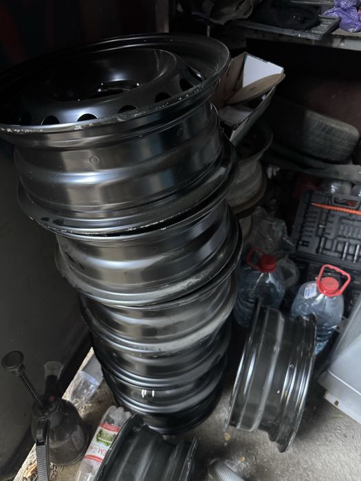 Новые штамп диски на Ваз