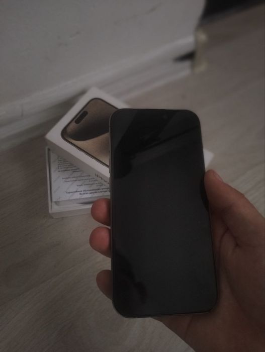 IPhone 15 про ..