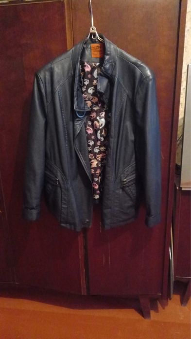 Кожаная куртка женская