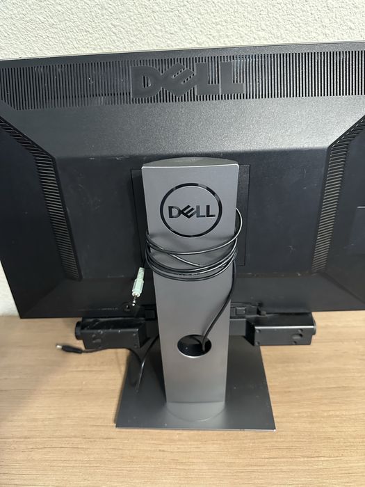 Monitor Professional Dell 22 P2210 cu soundbar Dell AX510