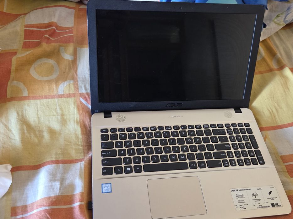 Vand Laptop ASUS