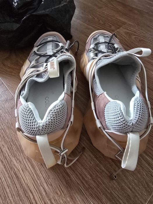 Кроссовки женские оригинальные