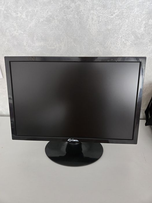 Монитор OIMA LCD 19–22" в хорошем состоянии