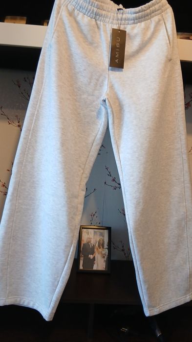 Pantaloni damă de la New Yorker