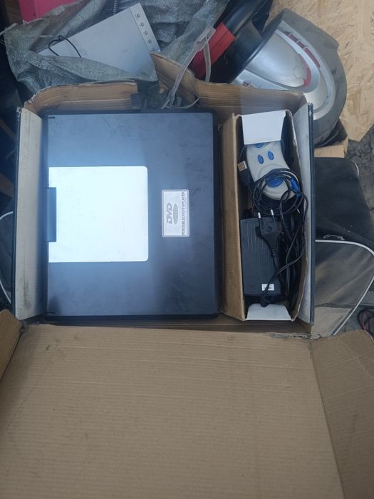 Продам дивиди для машины