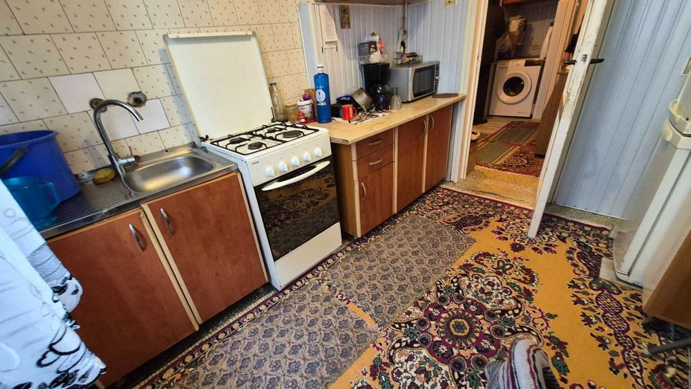 Apartament 3 camere decomandat in Onesti, zona de sus.