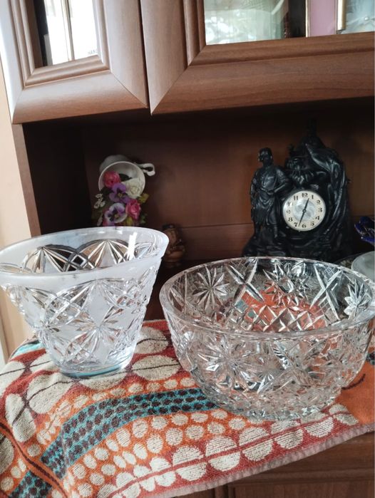 Продам хрустальные вазы