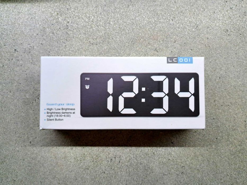 Огледален лед часовник