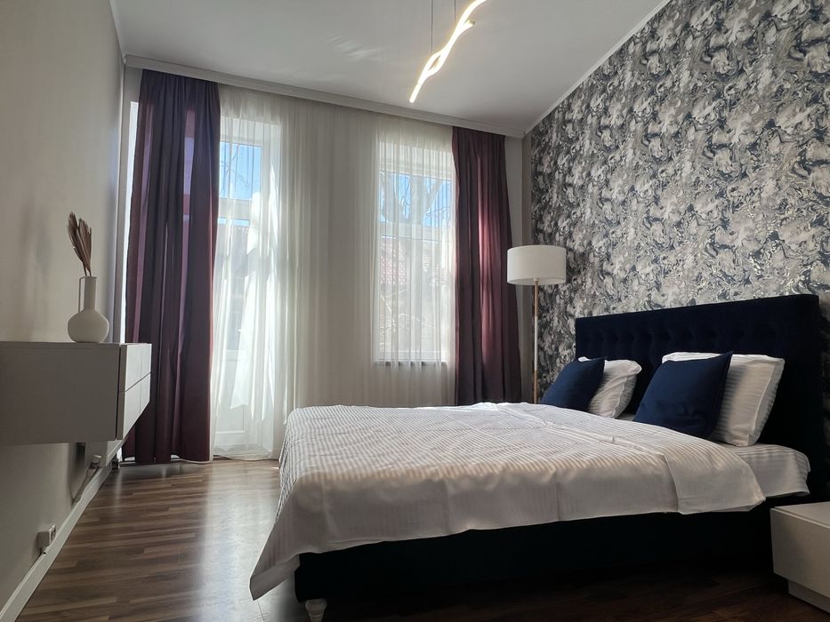 Ap. regim hotelier in centrul Constantei, 2 dormitoare si terasa