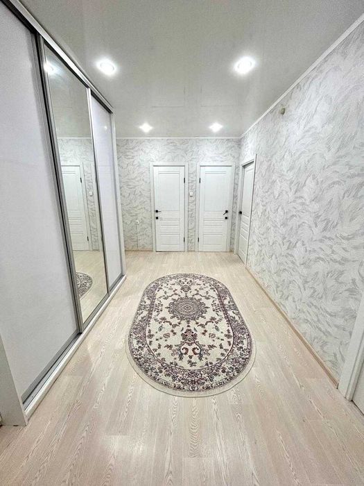 Продаётся 3 комн квартира