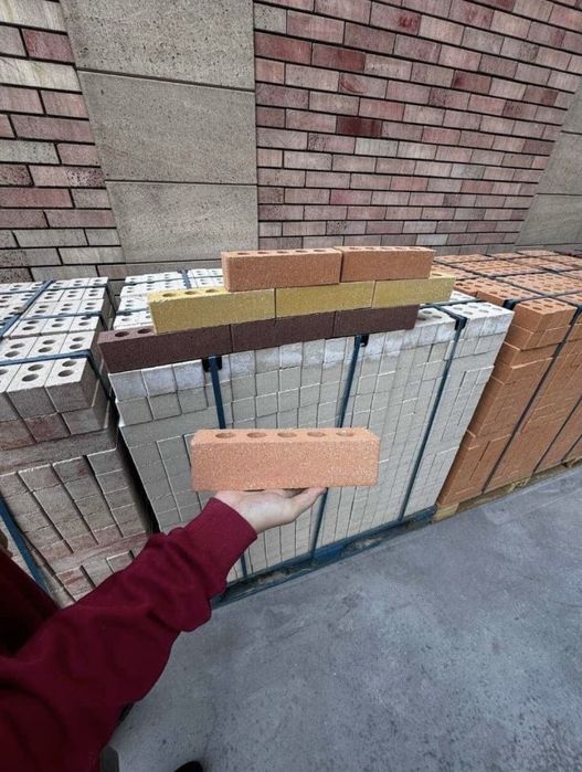 Кирпич кирпич кирпич