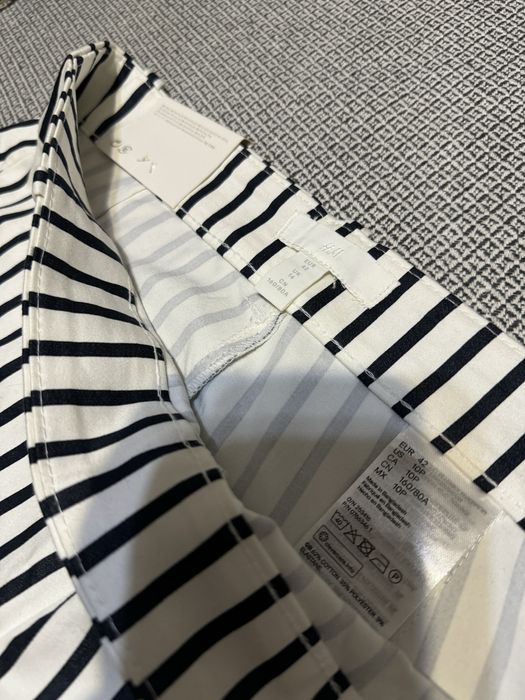 Джинсы stradivarius