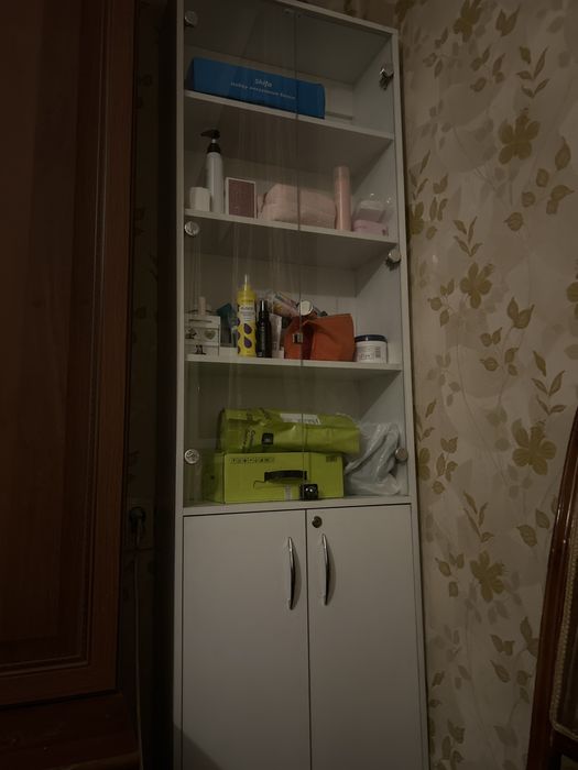 Шкаф б/у , самовывозом.