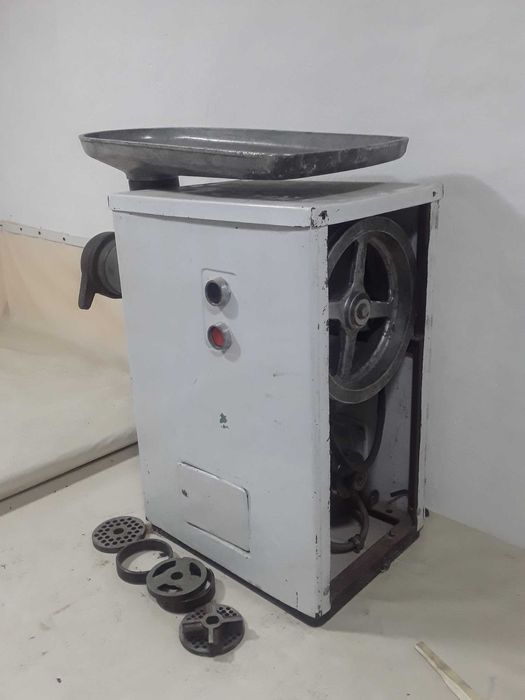 Мясарубка россиская модель ми 250