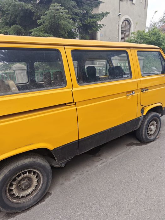 VOLKSWAGEN Transporter 1990 — imagine 3